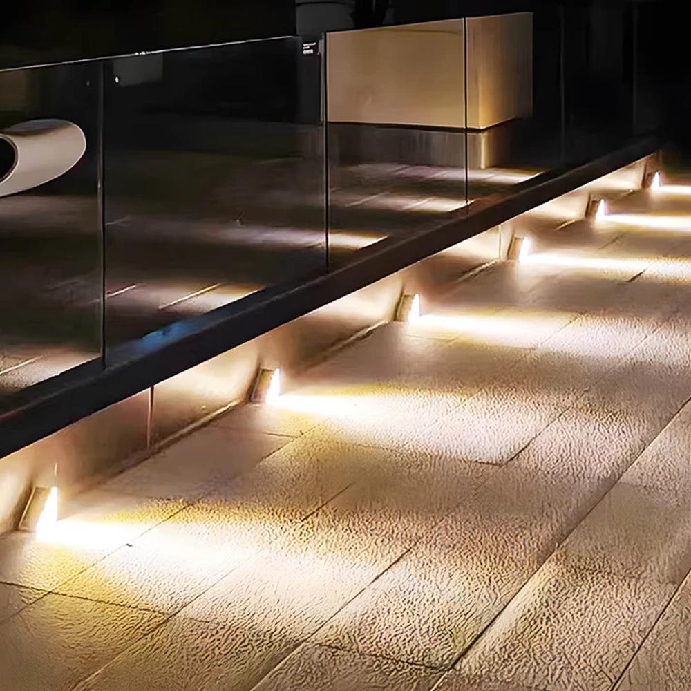 Ambros | Luminous Solar Lamps for Outdoor Stairs 2