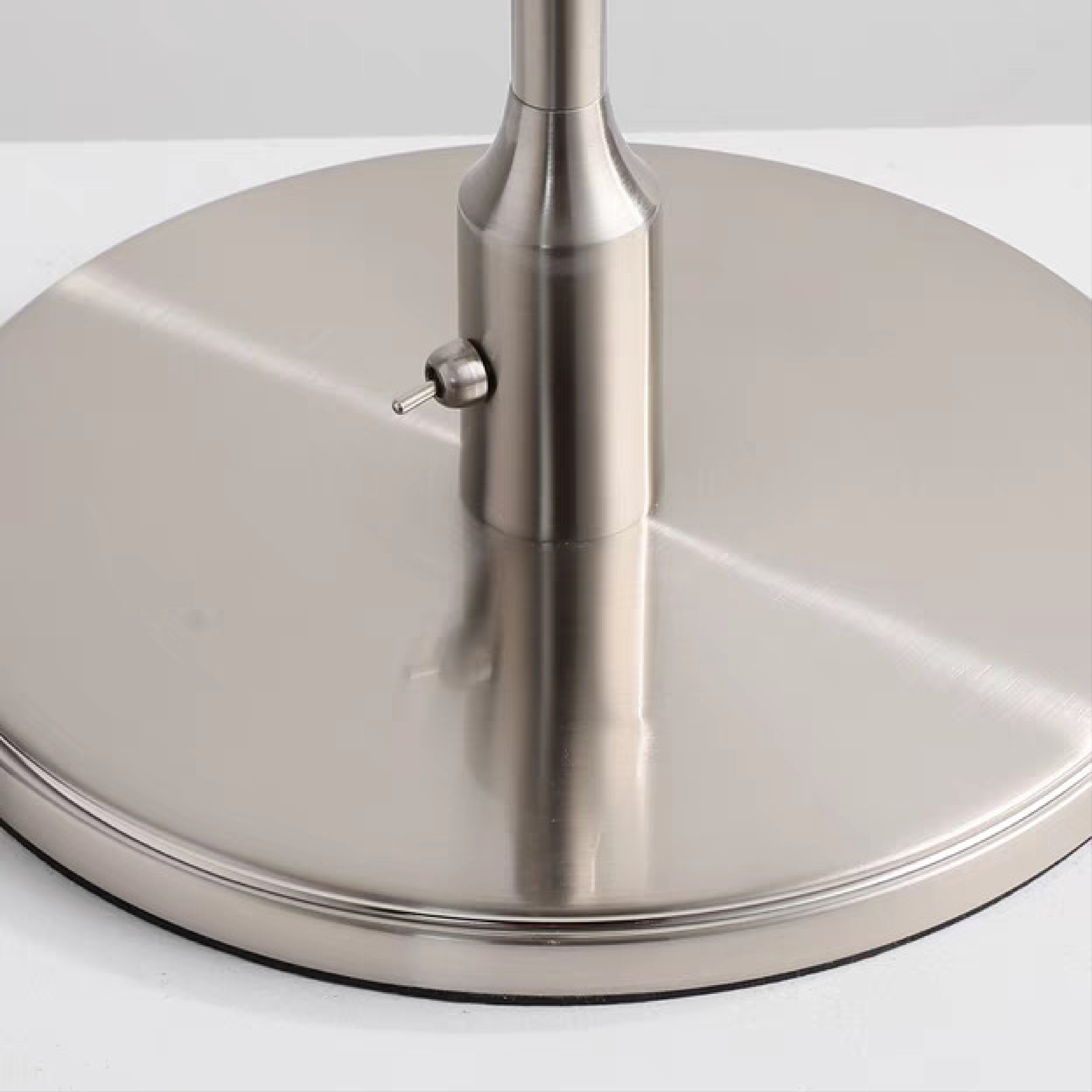 Arcyn | Modern Style Swedish Design Table Lamp 4