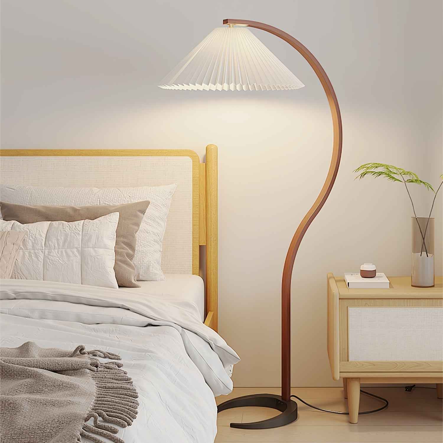 Erynt | Vintage Capri Style Floor Lamp for Modern Interiors