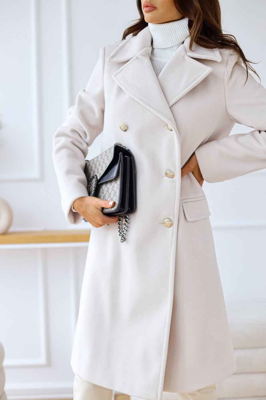 Loretta | Women’s Winter Wool Coat with Elegant Double-Breasted Styling