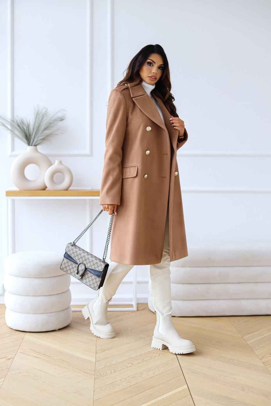 Loretta | Women’s Winter Wool Coat with Elegant Double-Breasted Styling