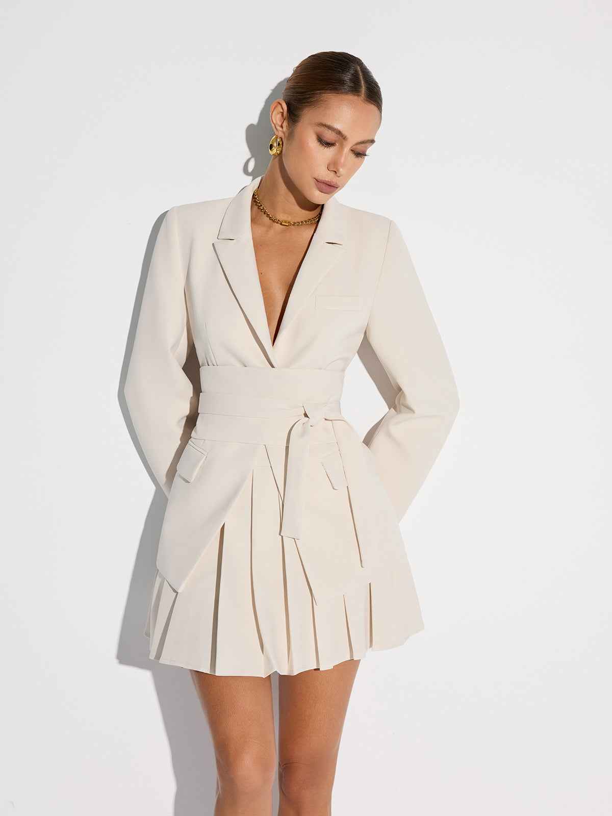 Reese | Women's Cinched Waist Tailored Double-Breasted Blazer