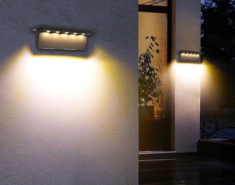 SmartGlow – Weather-Resistant Outdoor Light 0