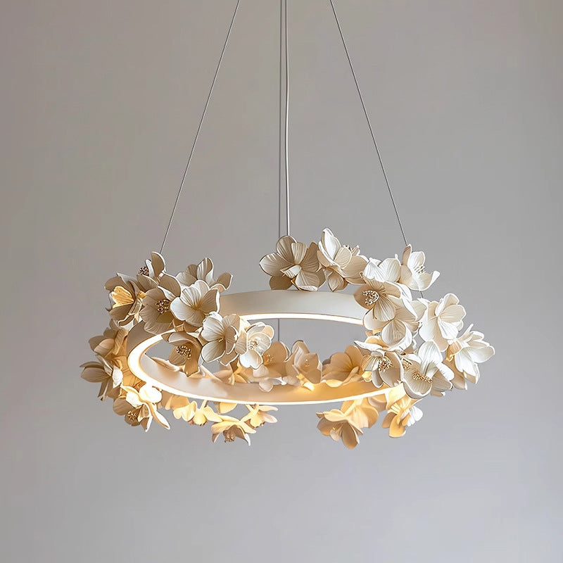 Chandelier with ceramic flowers 0