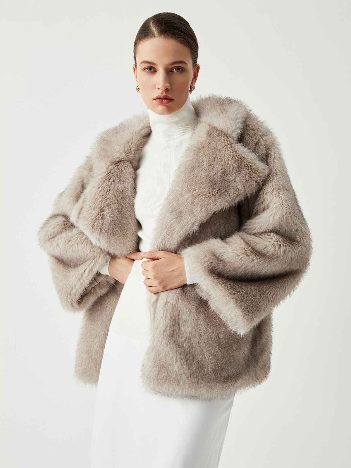 Dayana | Women’s Luxurious Oversized Collared Faux Fur Coat
