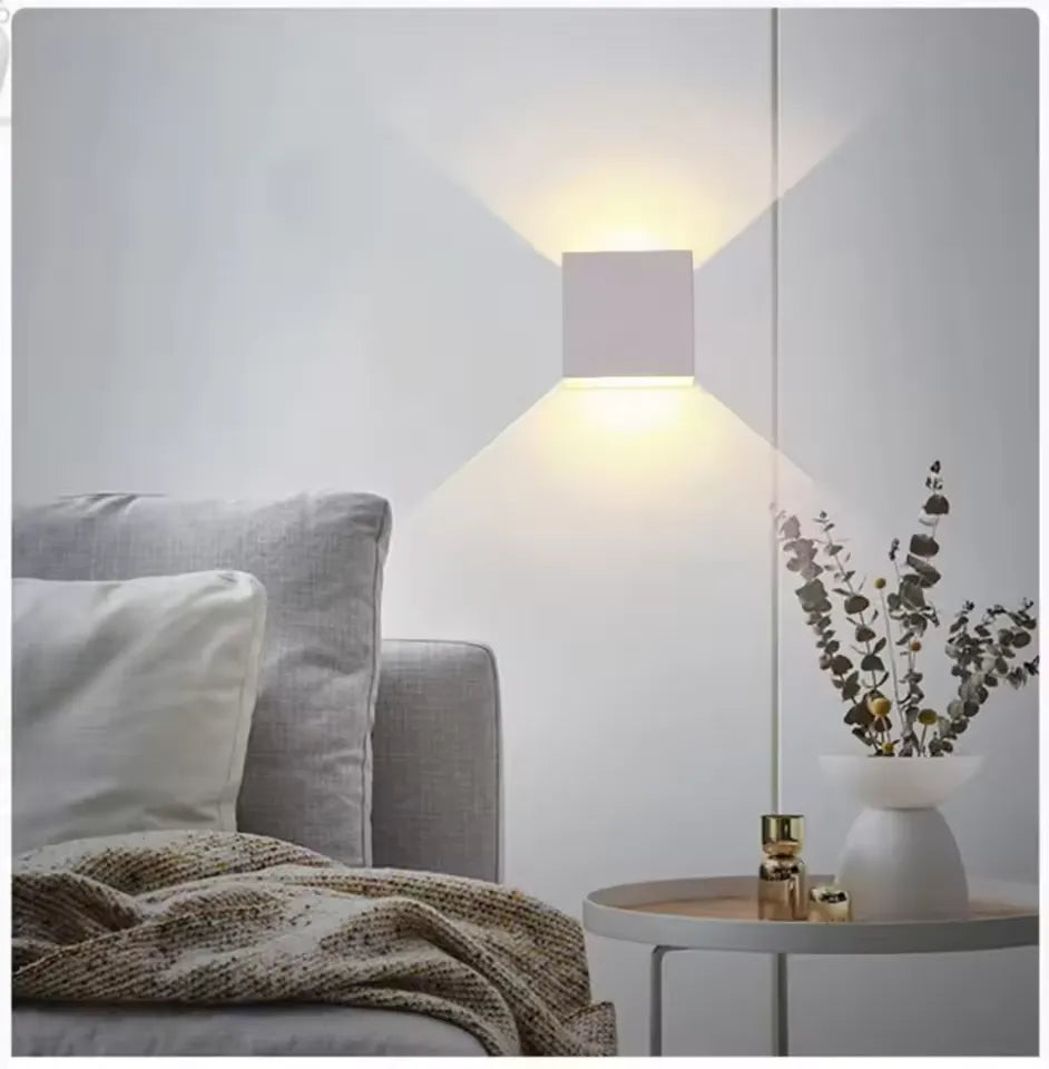 ElegantBeam – Minimalist Wall Lamp for Sophisticated Lighting 6