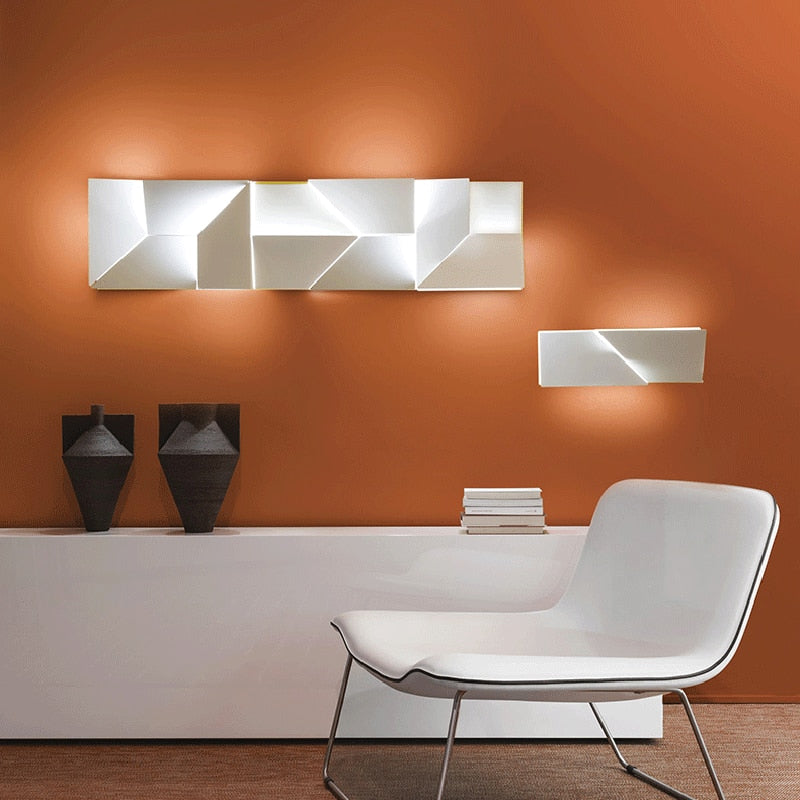 IllumiBeam – Elegant 3D Wall Lamp for Stunning Light Effects 3