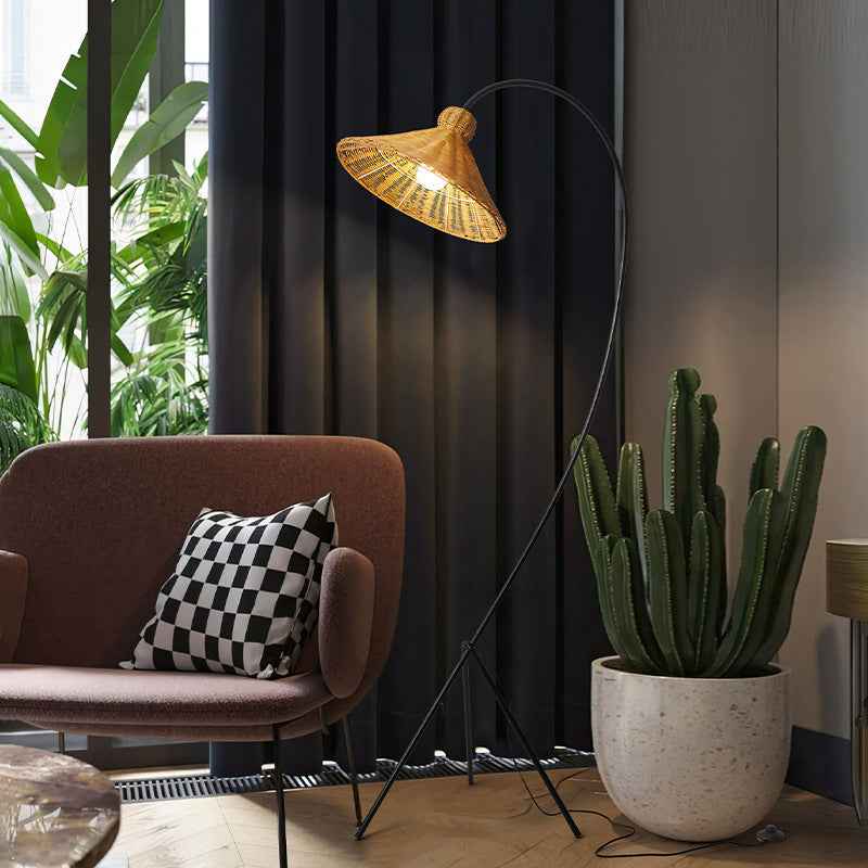 Novyra | Classic Bamboo Shade Lamp for Modern Interiors