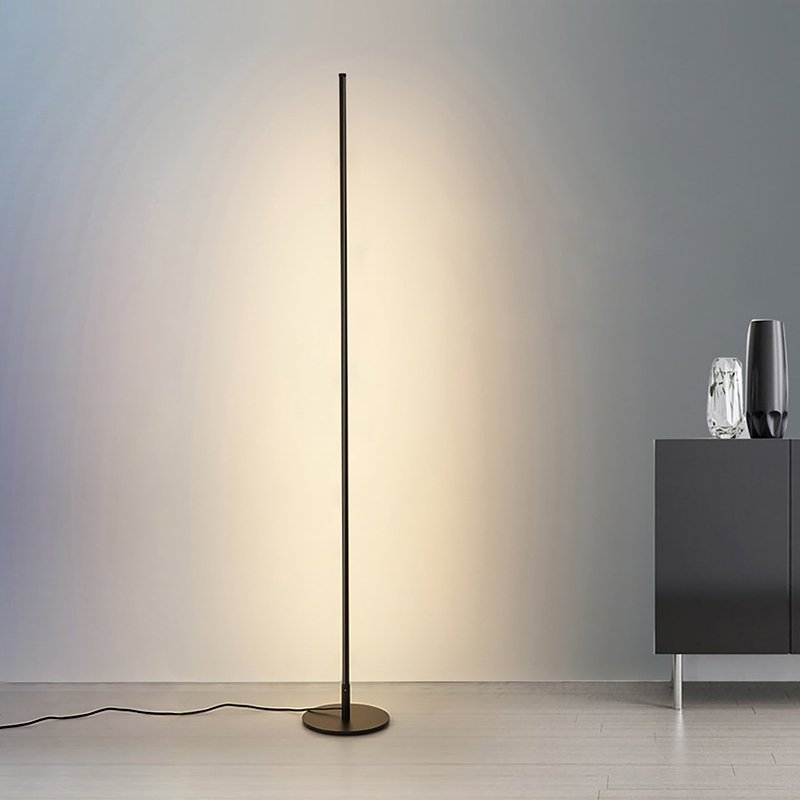 PillarLuxe – LED Floor Lamp with Wireless Control 0