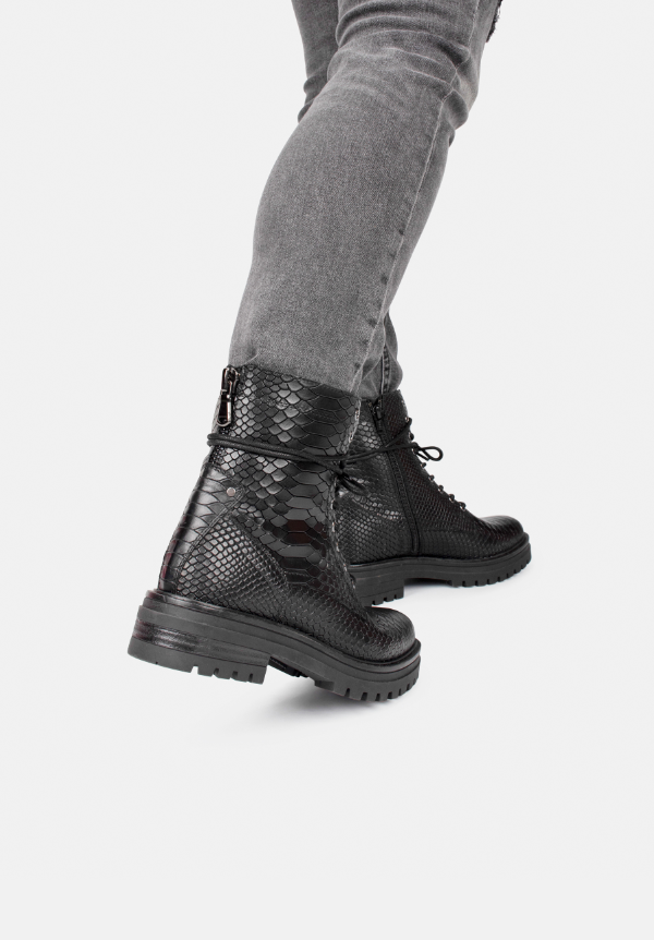 Mia | Chic Python Print Lace Up Shoes 2