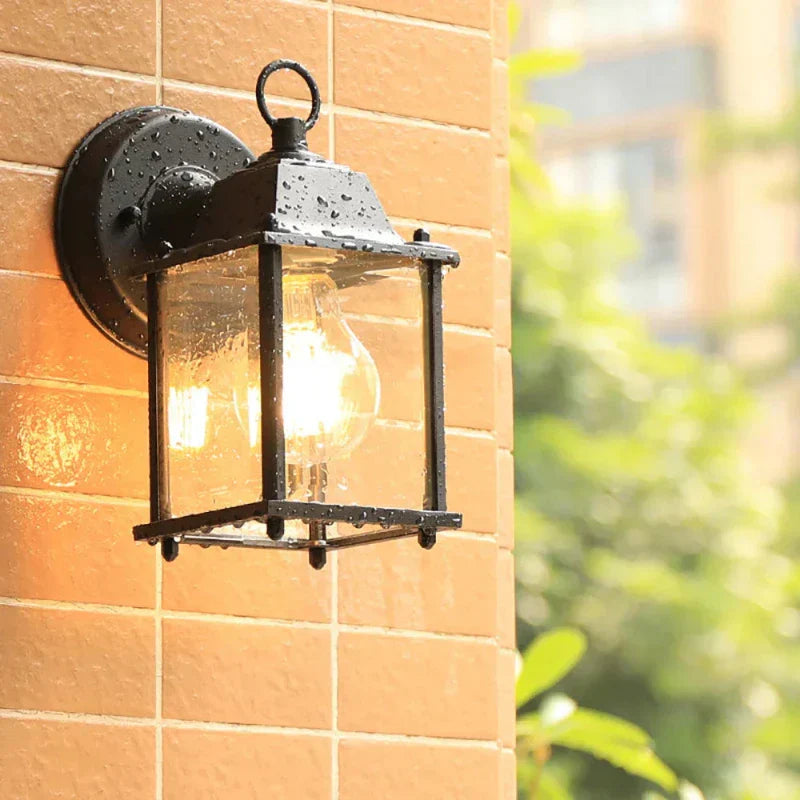 Vintage-Style Waterproof Outdoor Wall Lamp - Elegant Retro Exterior Lighting 3