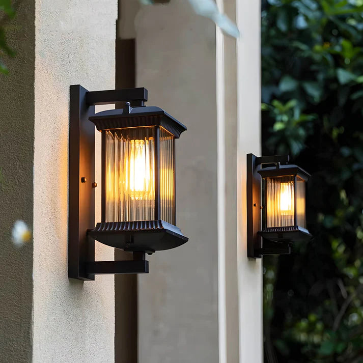 Vionte | Vintage-style Outdoor Wall Lamp for Classic Elegance 1