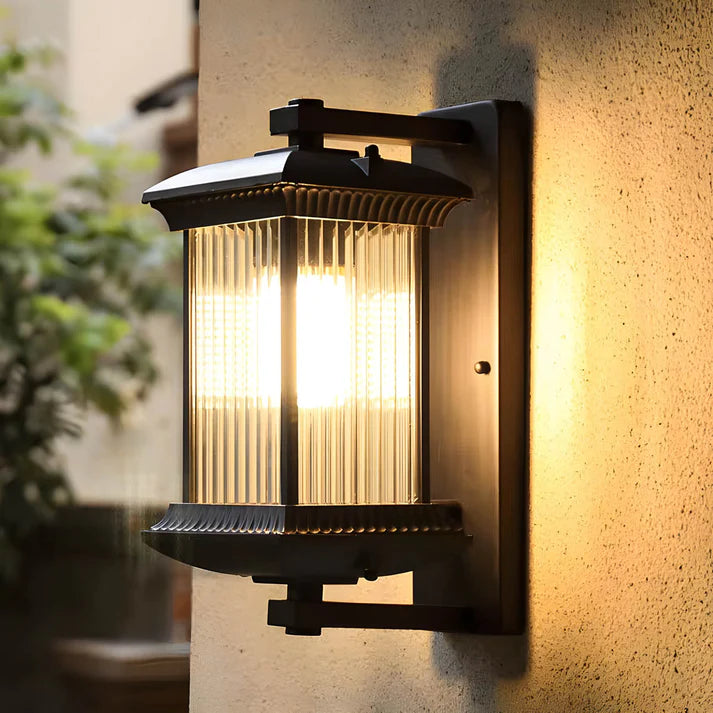 Vionte | Vintage-style Outdoor Wall Lamp for Classic Elegance 3